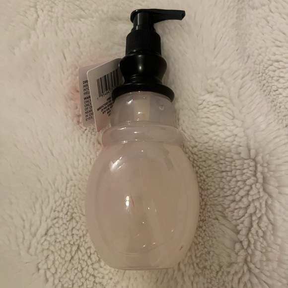 Holiday Snowman ABI Liquid Hand Soap Merry Berry Scent - Picture 2 of 2